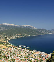 Vista di Sami e del porto